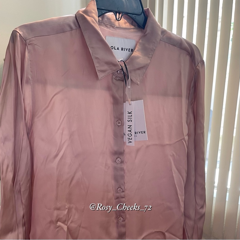 LOLA RIVER Vegan Silk Button Down Long Sleeve Blouse - Picture 5 of 5